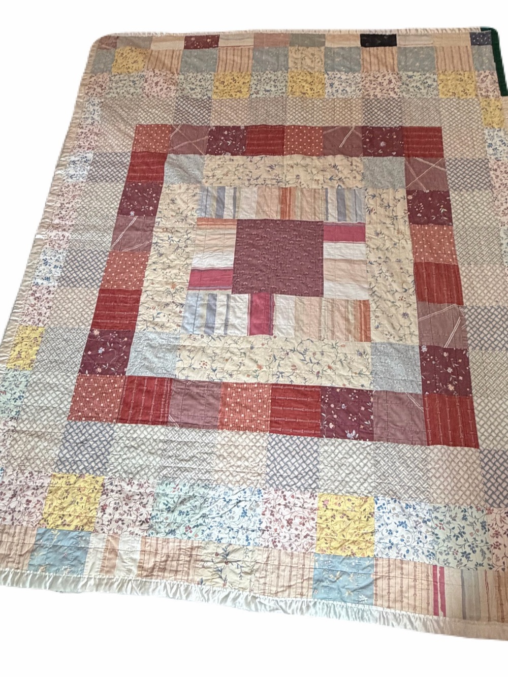 Handmade Patchwork Quilt 76x98 Floral Backing Cottage Farmhouse Queen Size - Picture 2 of 10